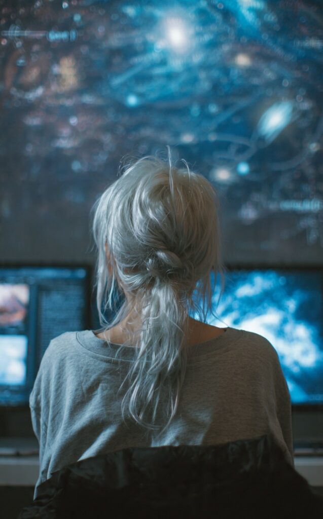 Immagine di Aurora Stella davanti al computer